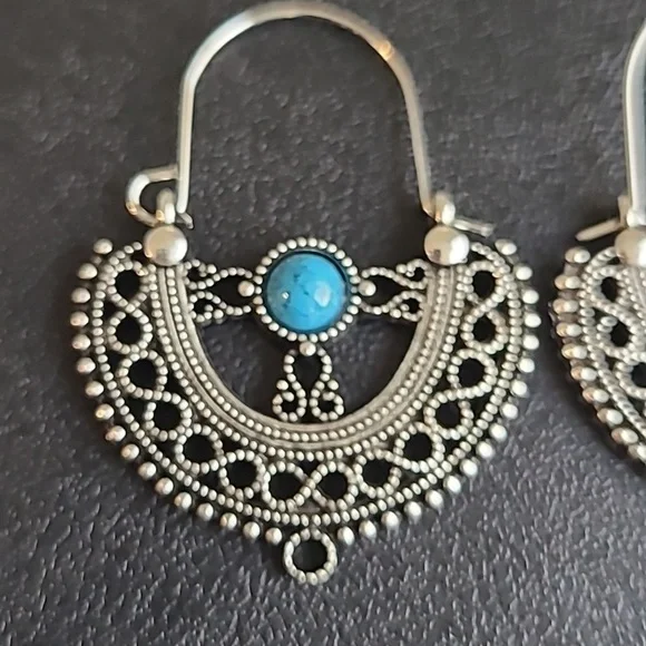 Cute boho style earrings - Picture 2 of 4